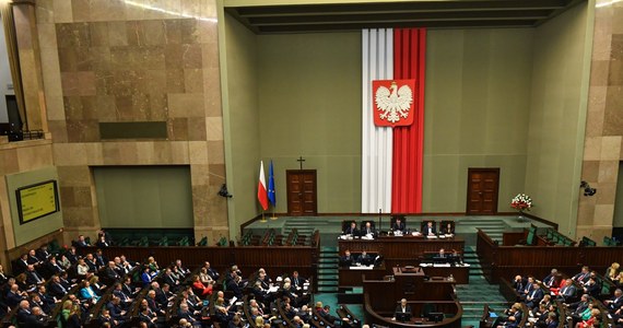 Sejm wybrał członków Trybunału Stanu - RMF 24 W Skład Trybunału Stanu Wchodzi