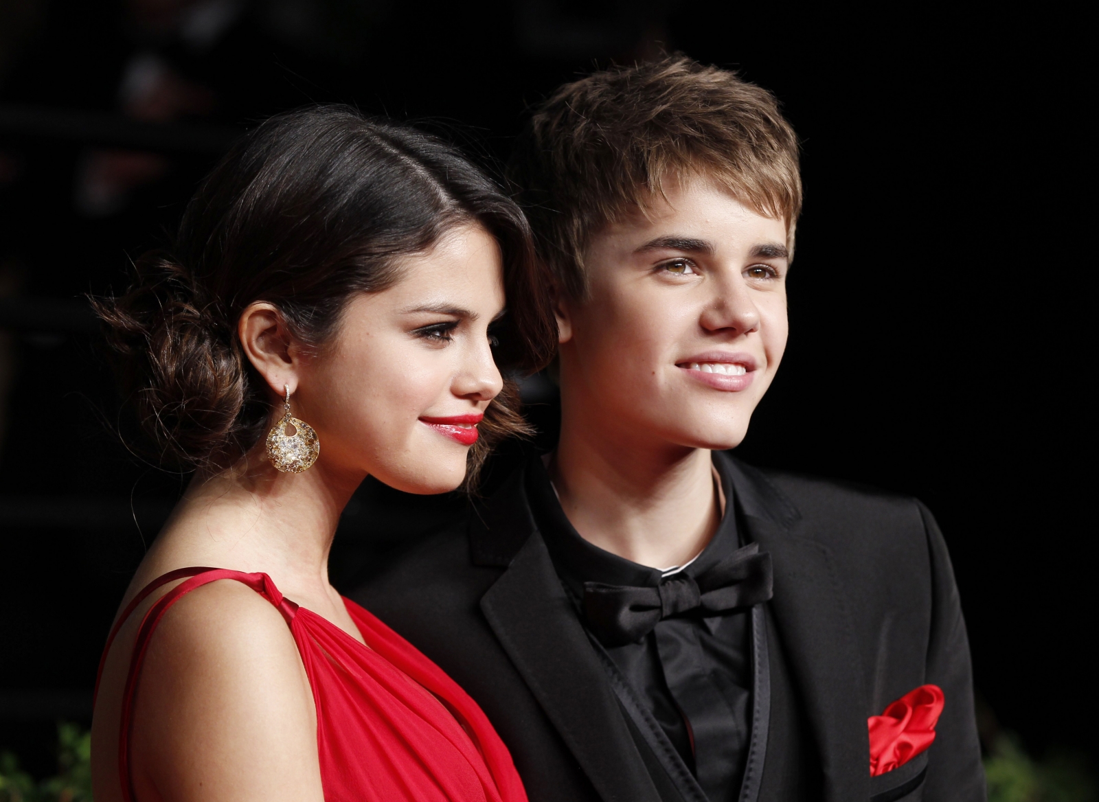 Selena Gomez And Justin Bieber: A Comprehensive Look At Their Opowiadanie O Justinie Bieberze I Selenie Gomez