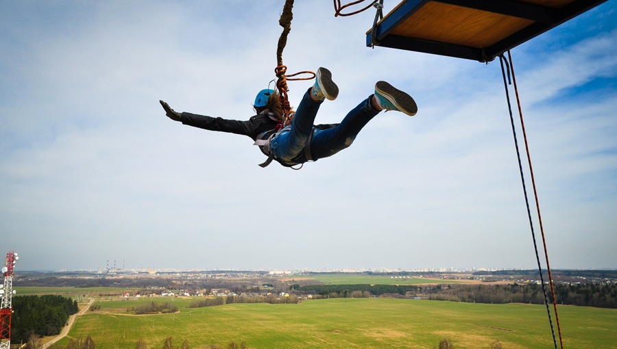 Skok Na Bungee Od Ilu Lat - Margaret Wiegel Skok Na Bungee Od Ilu Lat