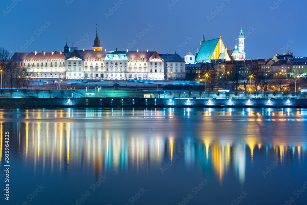Stare Miasto wieczorem z odbiciem w Wiśle, Warszawa, Polska, obrazy Stare Miasto Nad Sołą Krzyżówka