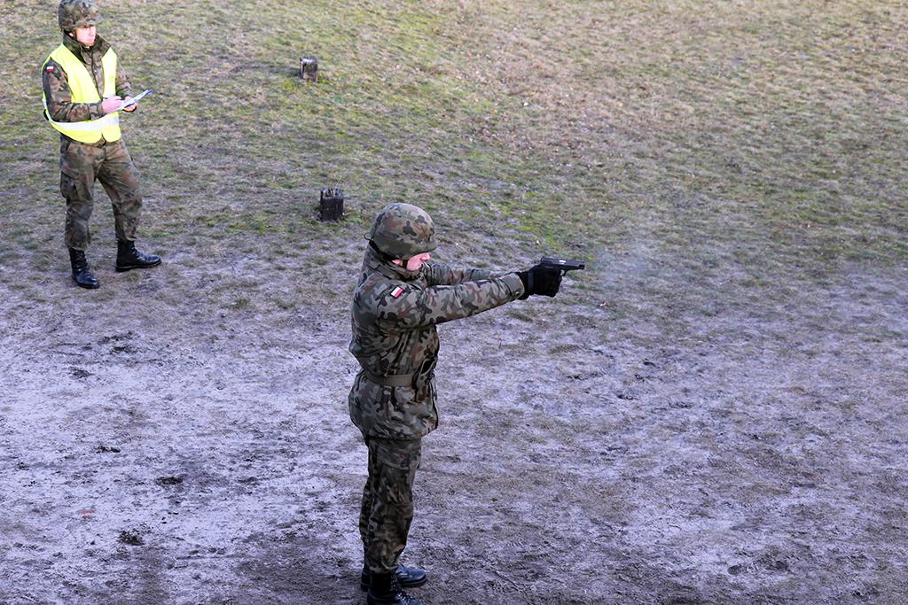 STRZELANIE BOJOWE Z PISTOLETU WOJSKOWEGO | Aktualności Strzelanie Szkolne Nr 1 Z Pistoletu Wojskowego