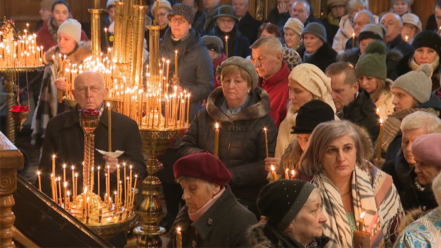 Święto Matki Boskiej Gromnicznej w Kościele prawosławnym Koronacja Matki Boskiej Z Aniołami I świętymi