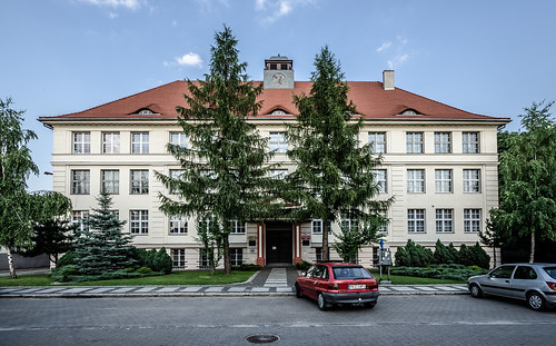 Szkoła podstawowa nr 1 | Primary School, Kępno, Poland. Cate… | Flickr Szkola Podstawowa Nr 1 W Kepnie