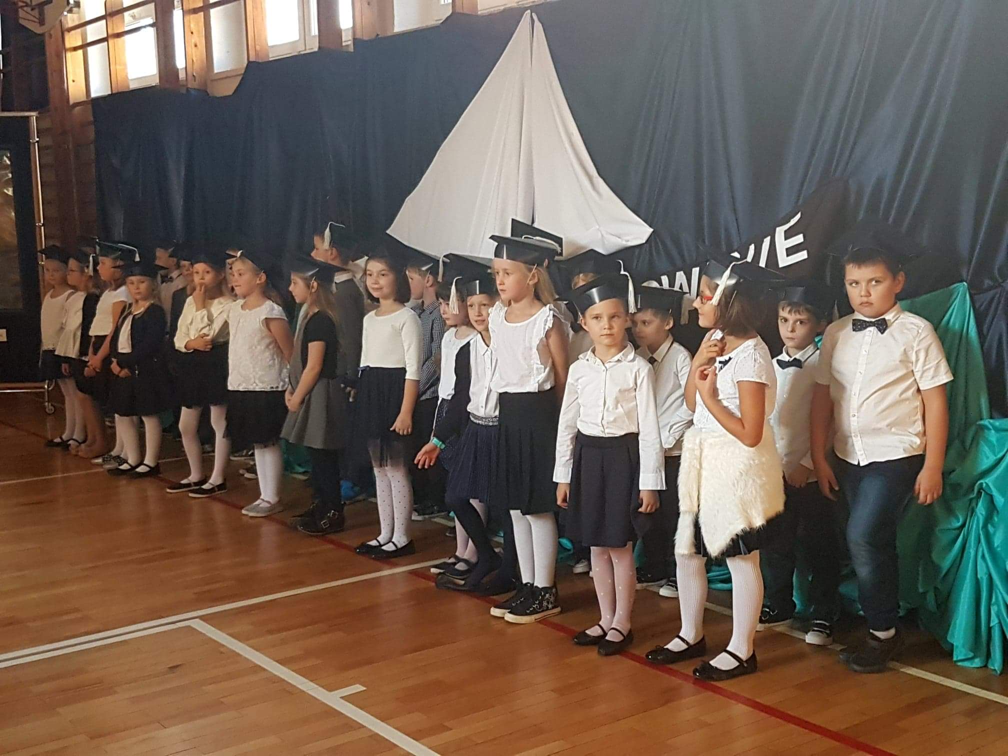 Szkoła Podstawowa nr 52 w Gdyni Szkoła Podstawowa Nr 52 Gdynia