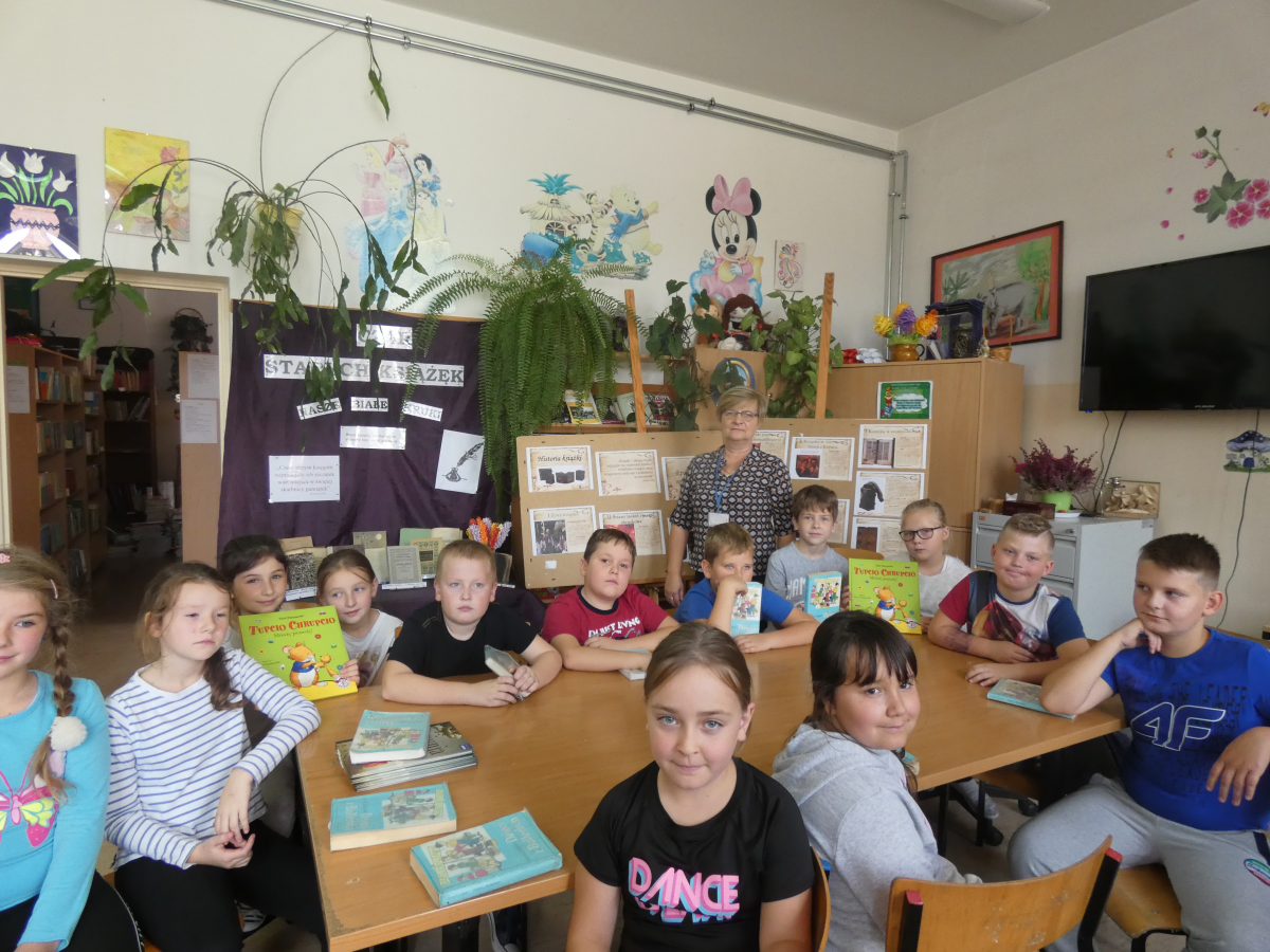 Szkoła Podstawowa W Nowych Piekutach