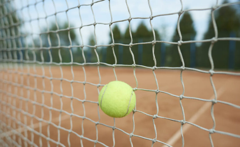 Tie-break w tenisie ziemnym - co to jest, jak liczyć punkty? Do Ilu Gra Się Tie Break W Tenisie