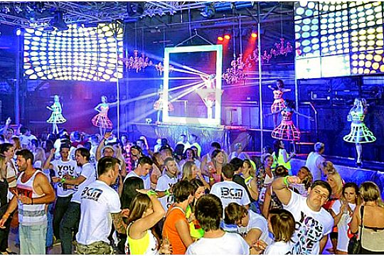 Bcm Dance Club In El Arenal