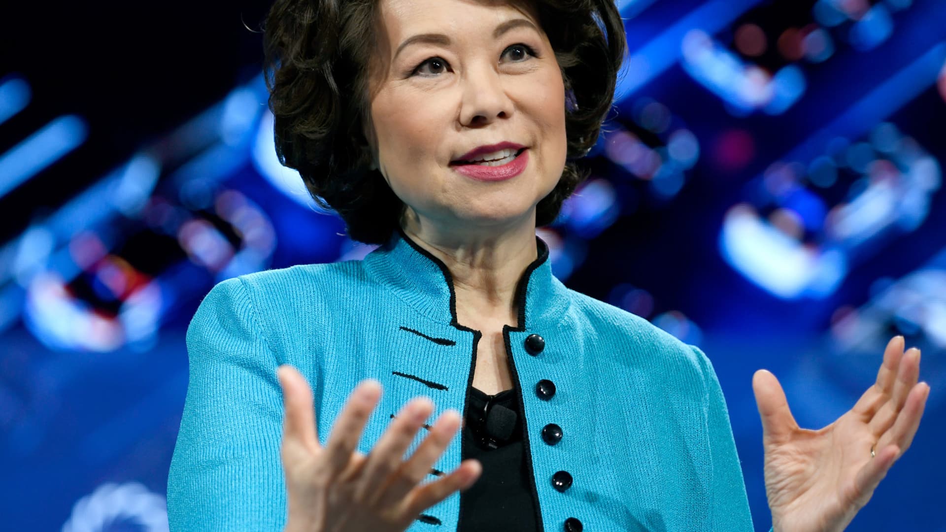 Trump riot fallout: Elaine Chao quits Cabinet Najdawniejsza Epoka W Dziejach Człowieka