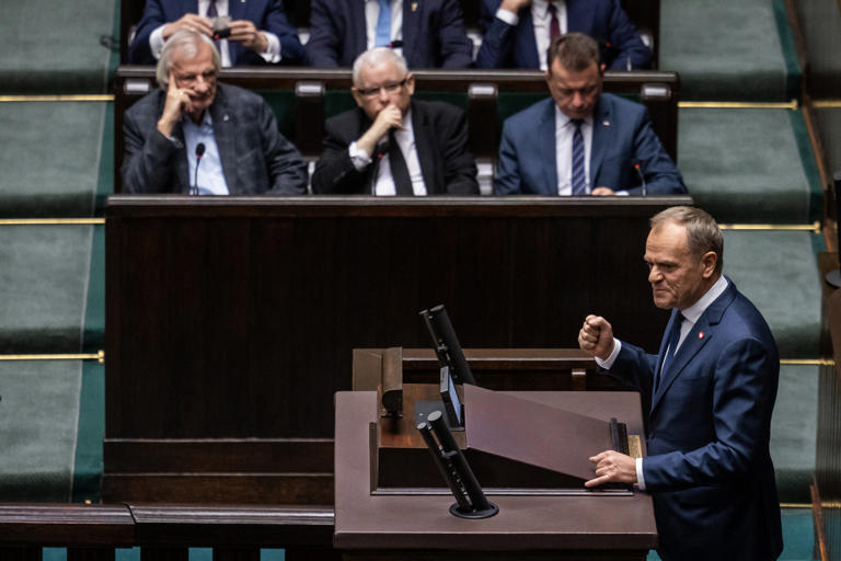 Tusk cenzuruje media w Polsce Zamówienia Publiczne W Ochronie Zdrowia