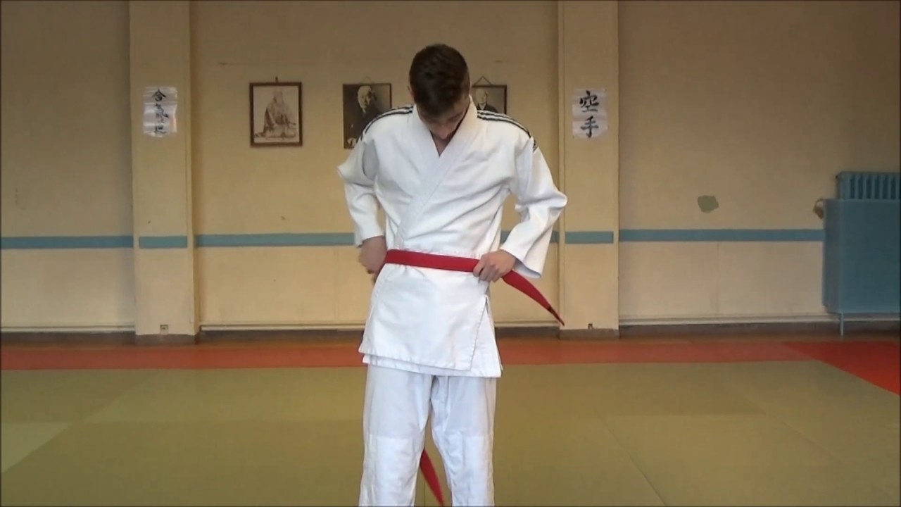 Tutoriel mettre sa ceinture de judo - YouTube Comment Mettre Sa Ceinture De Judo
