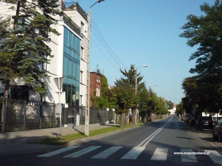 Ul. Adama Mickiewicza w Koninie - zdjęcie 367/572 - Konin Adama Mickiewicza 23 14 Konin