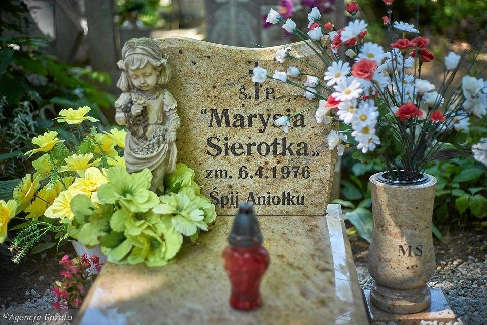 [Unexplained Death] Who was "Marysia Sierotka"? Old mystery from Poland Pewnego Dnia Sierotka Marysia Postanowiła Obdarować