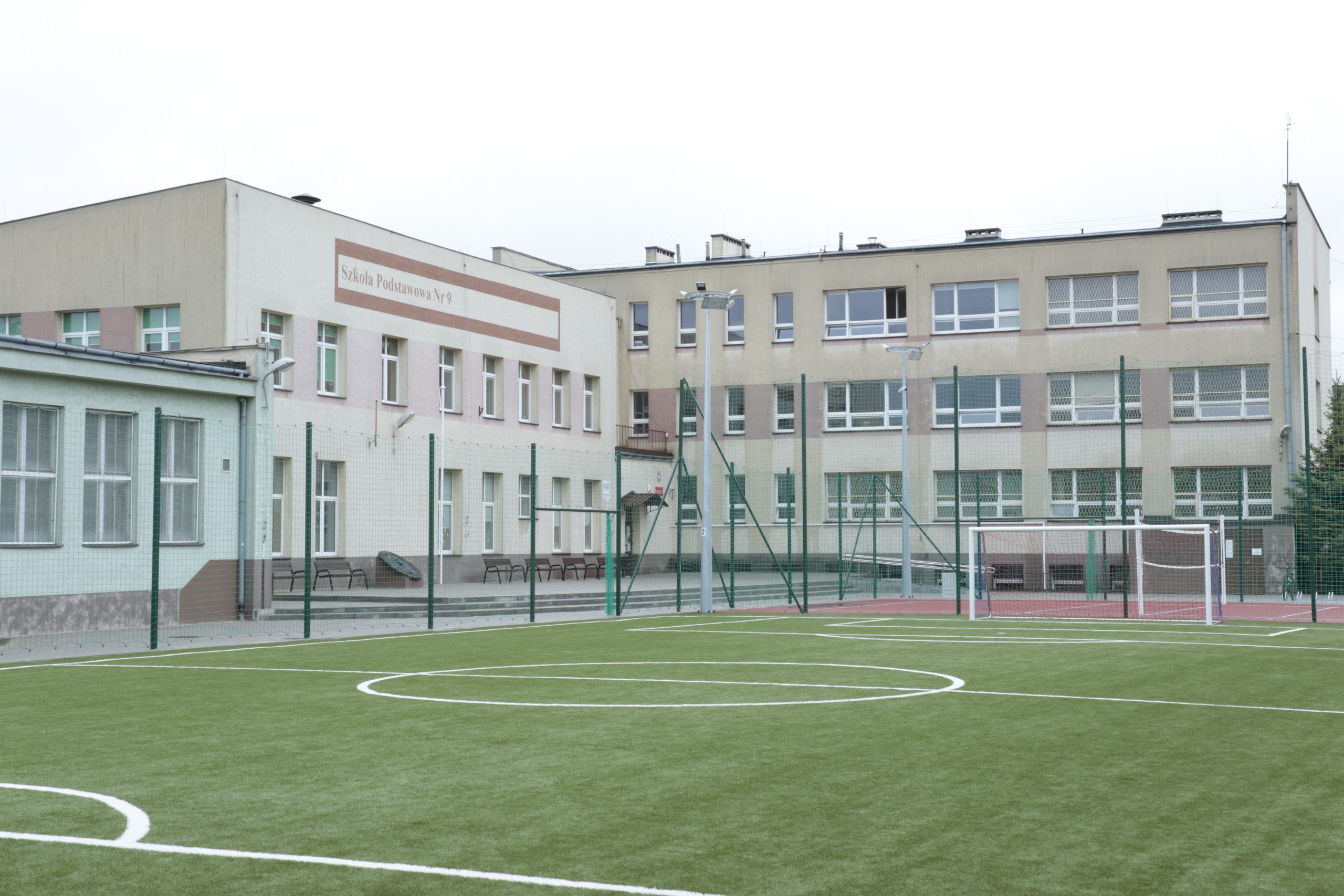 Uroczyste otwarcie kompleksu sportowo – rekreacyjnego przy SP nr 9 w Szkola Podstawowa Nr 9 Kielce