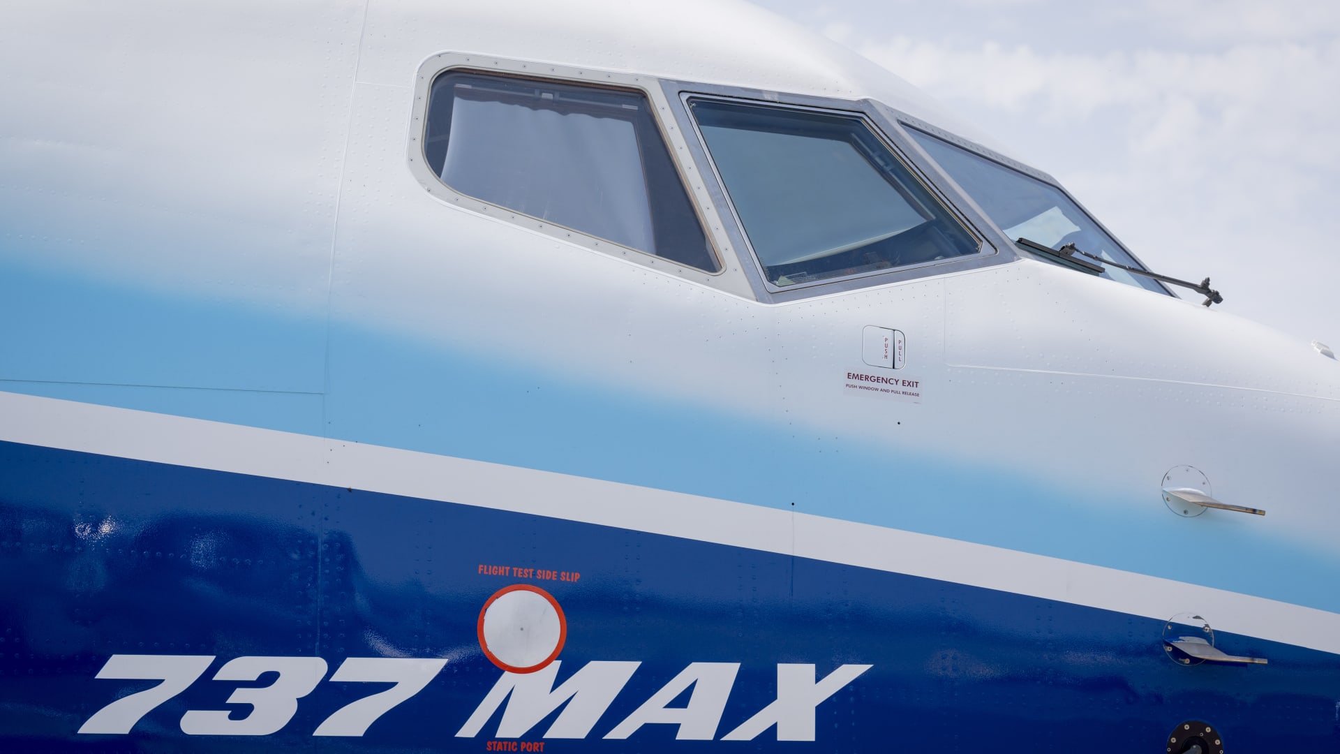 U.S. FAA clears Boeing flight tests for 737 MAX 10 certification Kierunki Artystyczne 20 Lecia Międzywojennego