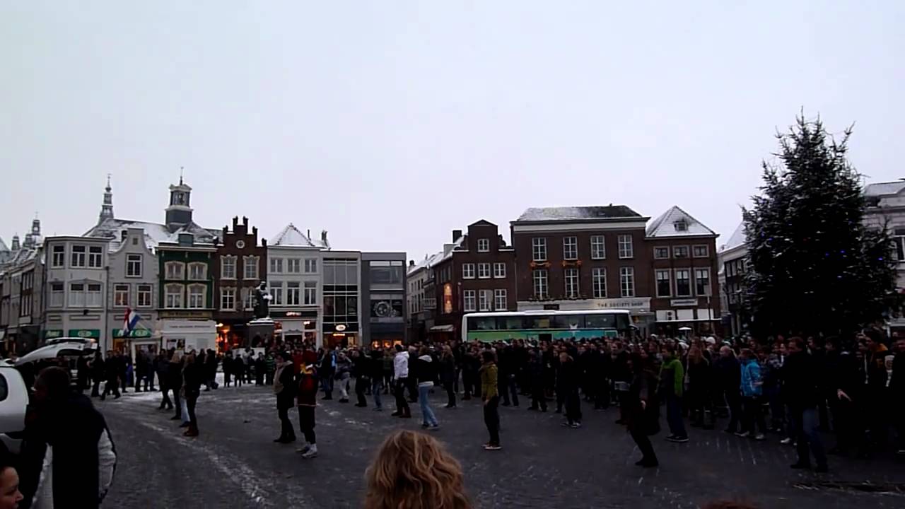 Van Maerlant Flashmob Den Bosch 23-12-2010 - YouTube Open Dag Van Maerlant Den Bosch