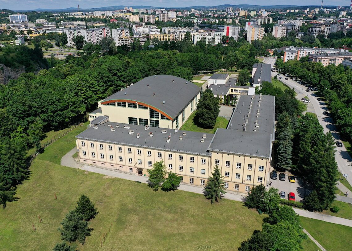 Liceum Im Słowackiego W Kielcach