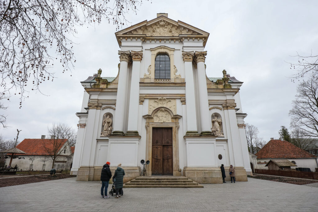 Kościół O Bernardynów Piotrków Tryb