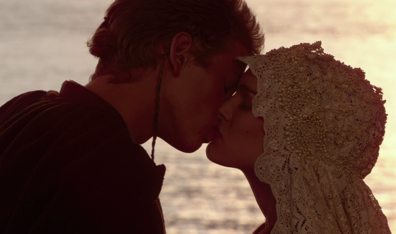 Wedding of Anakin Skywalker and Padmé Amidala | Wookieepedia | FANDOM Star Wars Anakin And Padme Kiss