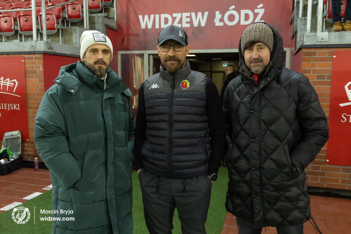 Widzew Łódź on Twitter: "💪 Dawni znajomi w Sercu Łodzi, 🏆 Nagroda Cegła Waży Dwa Kilo I Pół Cegły