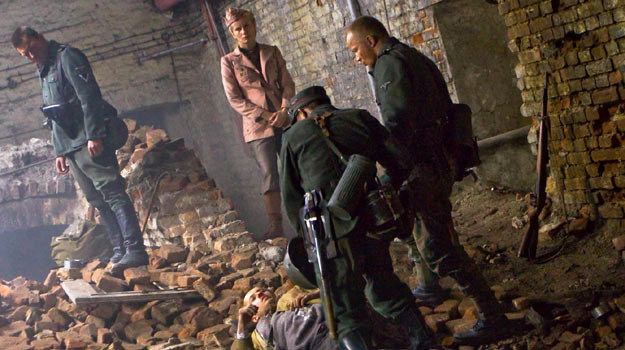 Wosiewicz o Powstaniu Warszawskim wreszcie w kinach - Film w INTERIA.PL Film Wojenny W Rezyserii Leszka Wosiewicza