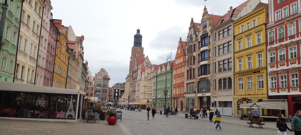 Wrocław | en.wikipedia.org/wiki/Wroc%C5%82aw | John Steedman | Flickr Komuny Paryskiej Wrocław Jaka Dzielnica