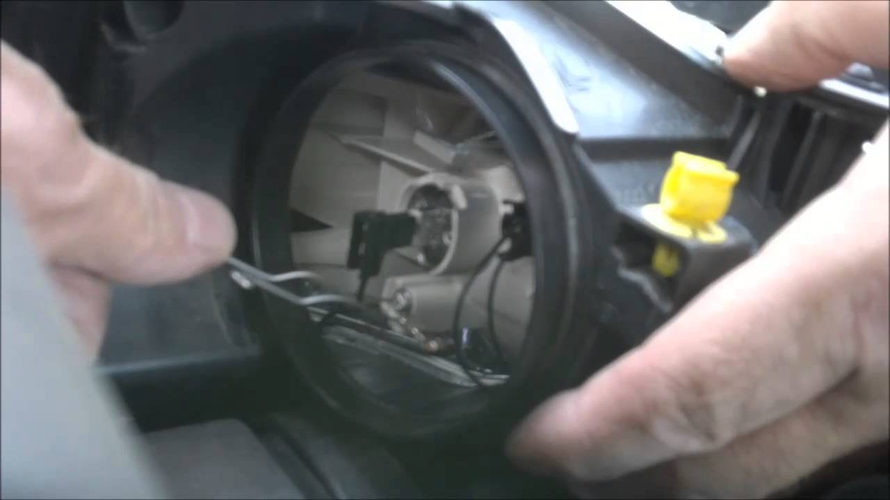 Wymiana żarówki świateł drogowych - DIY - YouTube Jak Sprawdzić Czy Jestem Wzrokowcem Słuchowcem