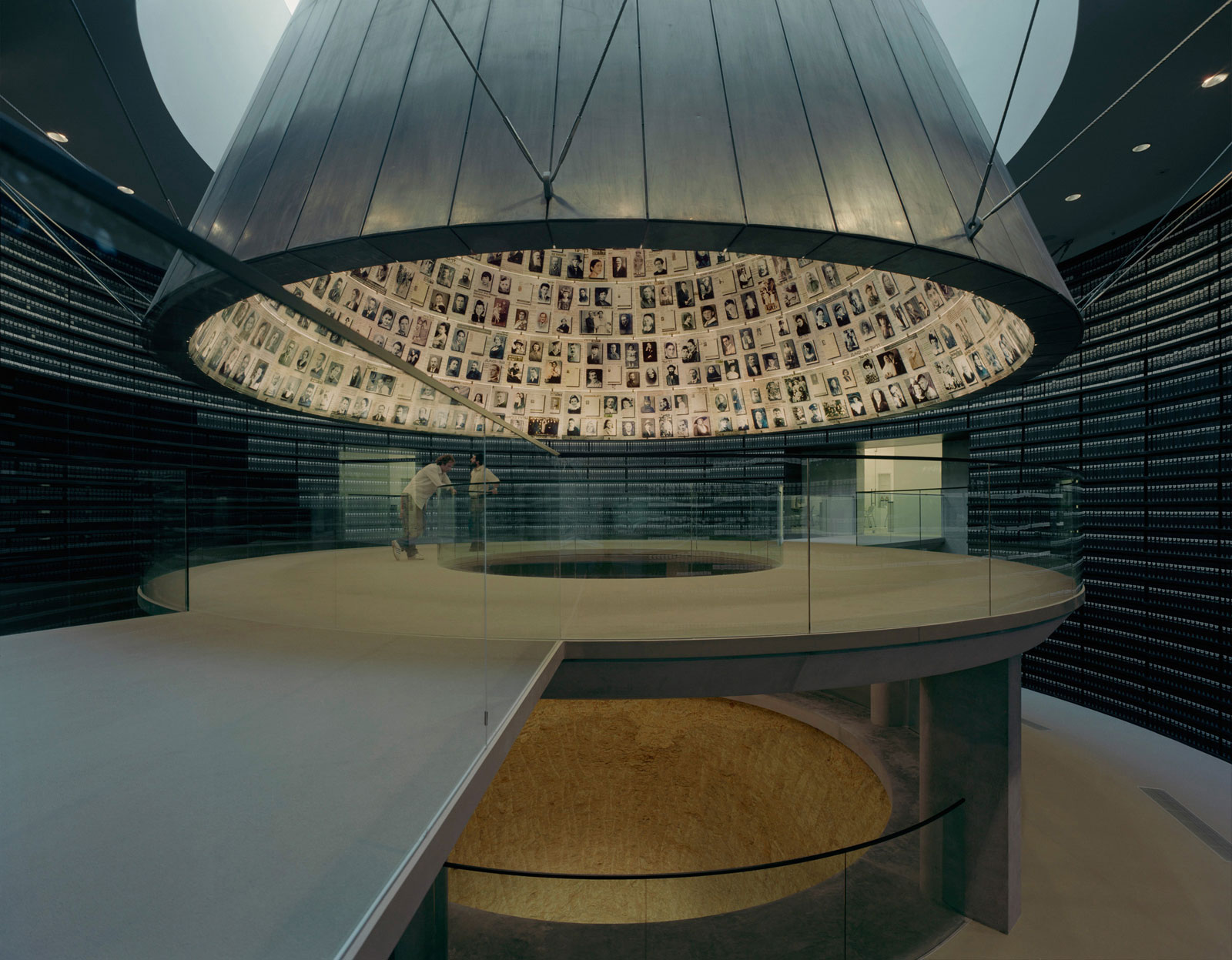 Yad Vashem Holocaust History Museum / Moshe Safdie – ideasgn Yad Vashem Holocaust History Museum