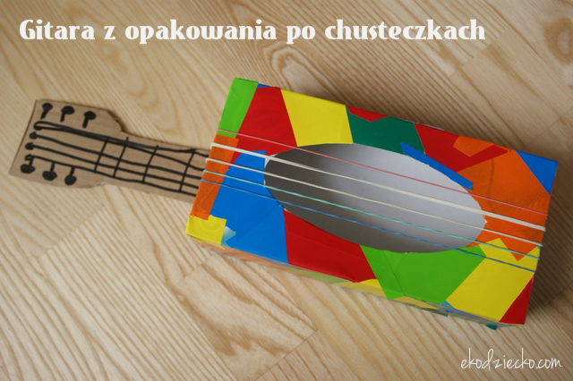 Zabawkowa gitara | Instrumenty muzyczne | prace plastyczne, edukacyjne Gitara Z Pudełka Po Chusteczkach