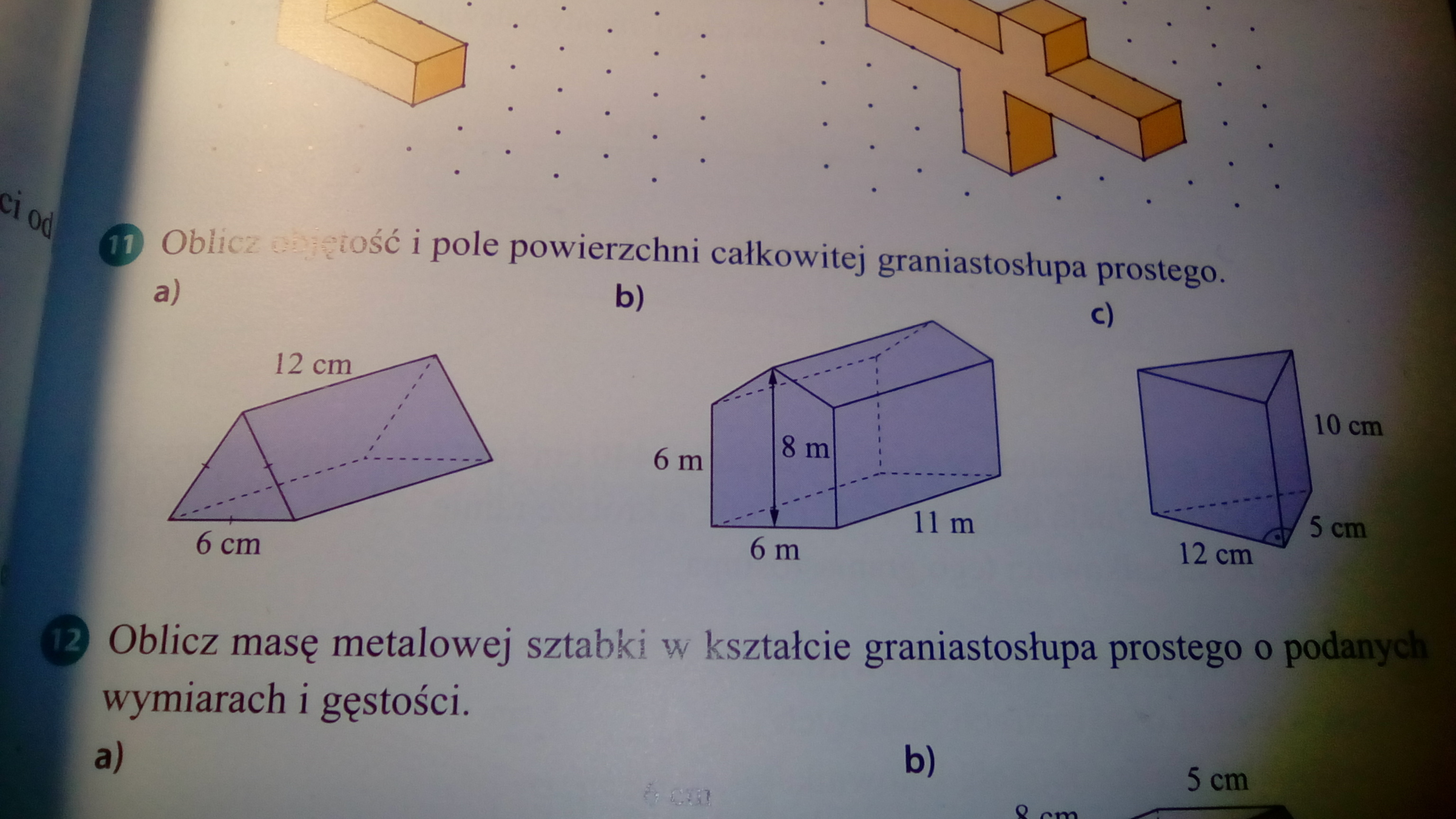 Zadanie 11 Oblicz objetosc i pole powierzchni calkowitej graniastoslupa Oblicz Pole Powierzchni Calkowitej I Objetosc Graniastoslupa