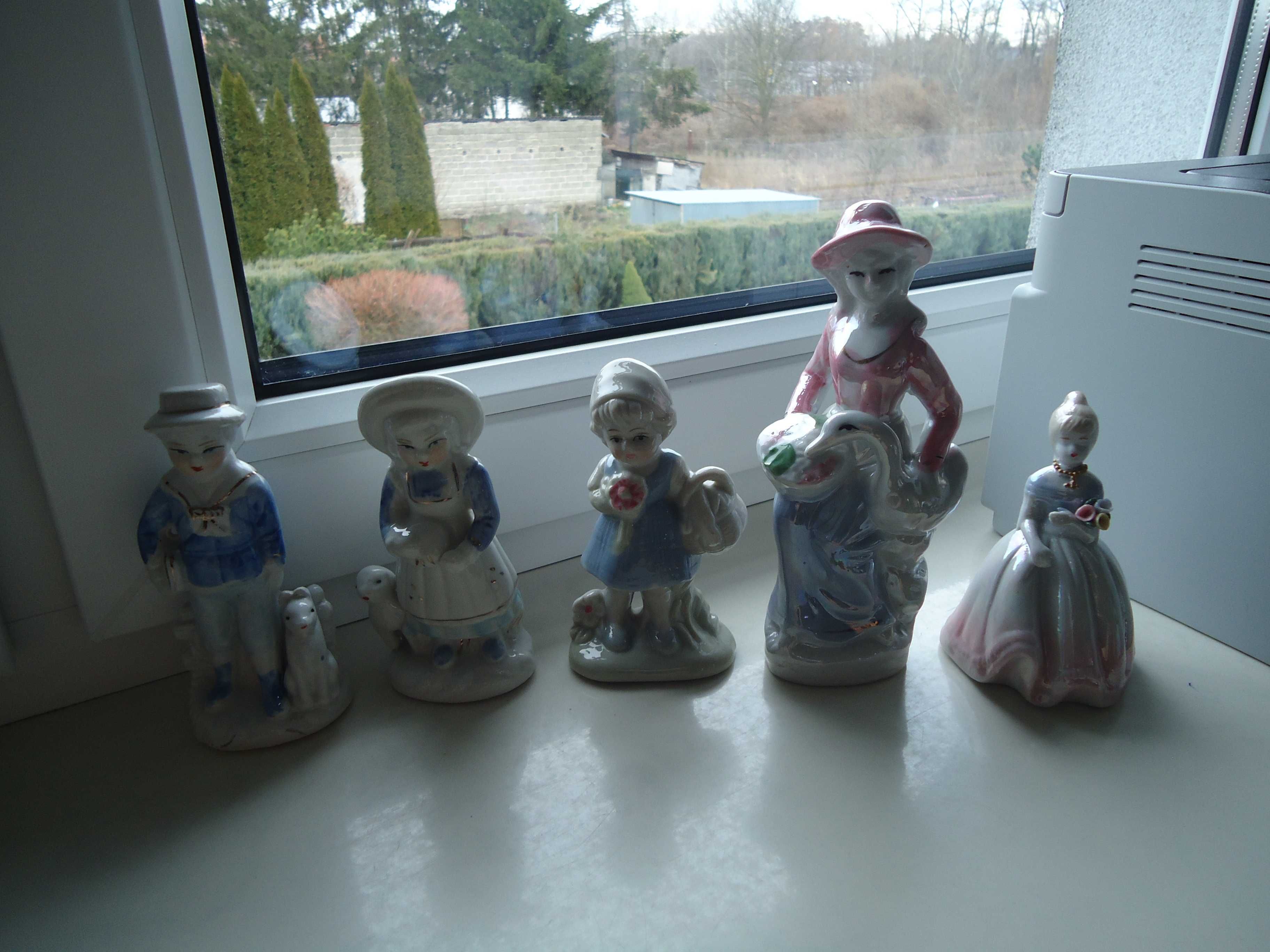 W Składzie Porcelany Było 300 Figurek Porcelanowych Słonie Stanowiły 70